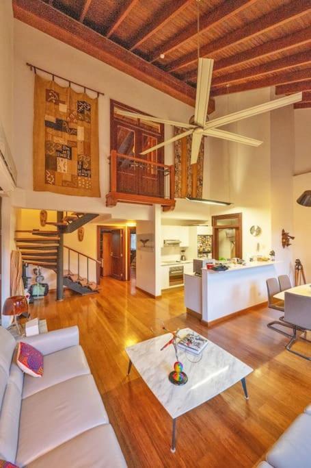 Loft 3b Casco Antiguo, En La Mejor Zona Del Casco. *